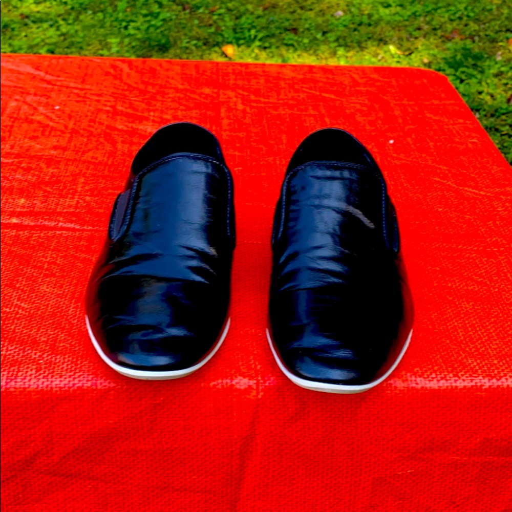 Dress shoes